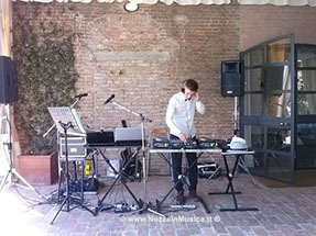 postazione consolle deejay fai date